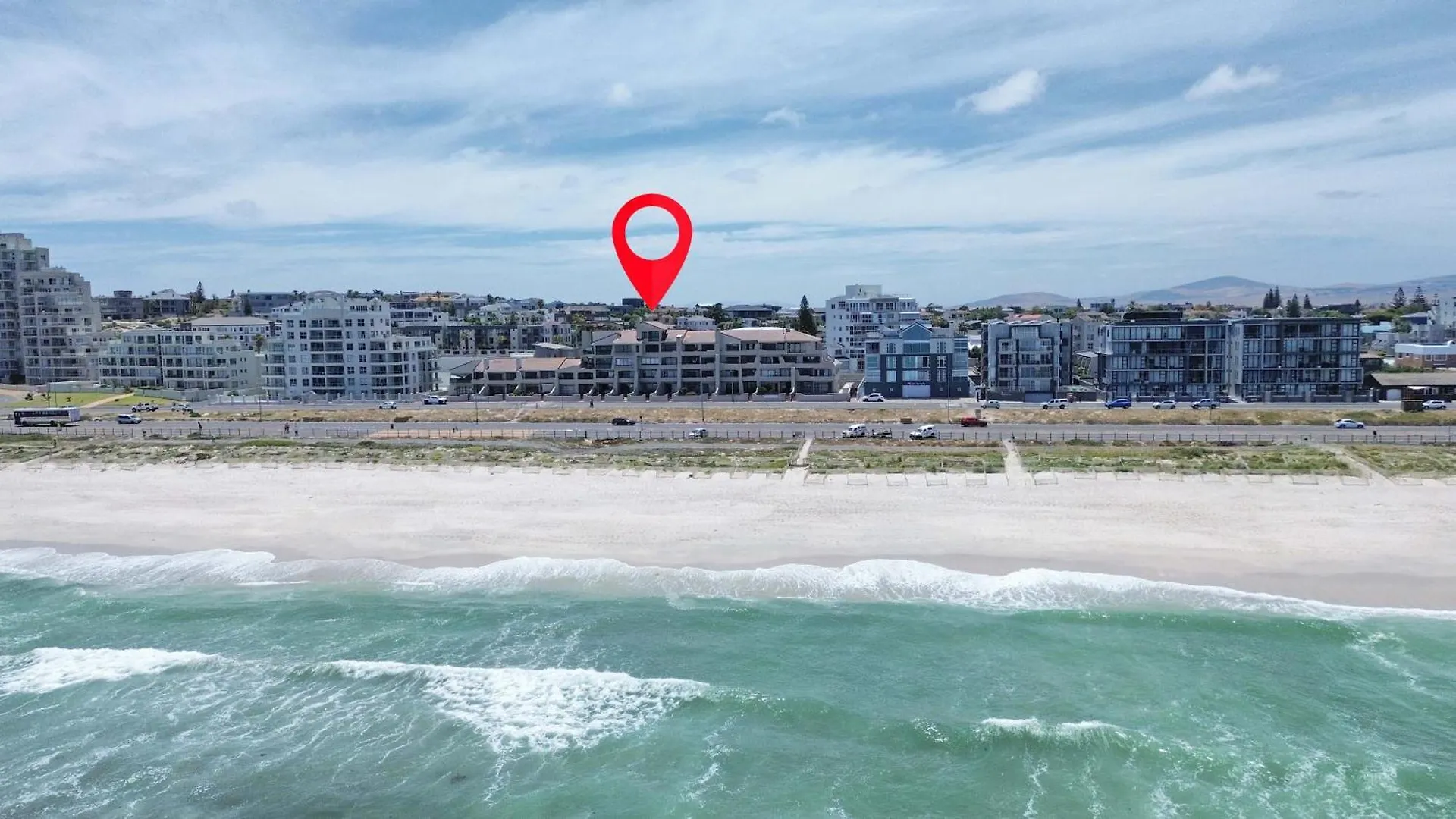 Beach Daze Bloubergstrand