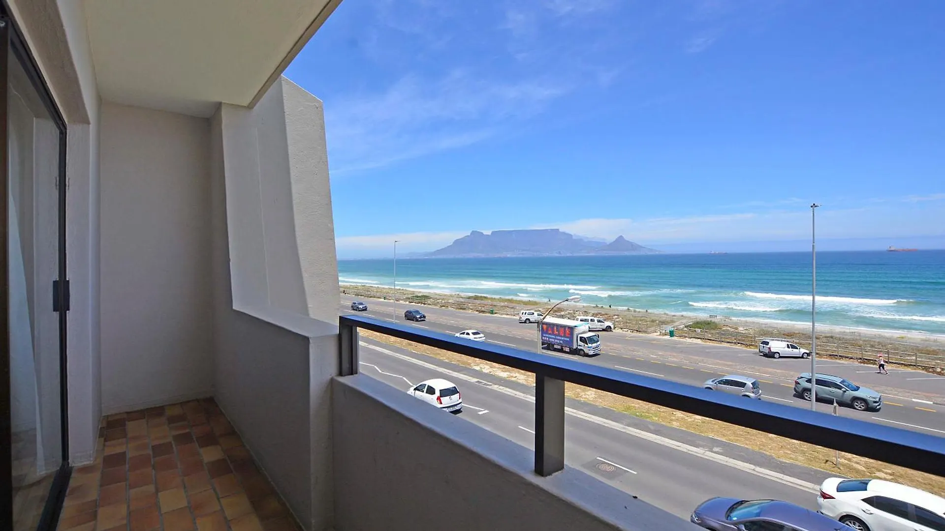 Apartment Beach Daze Bloubergstrand South Africa