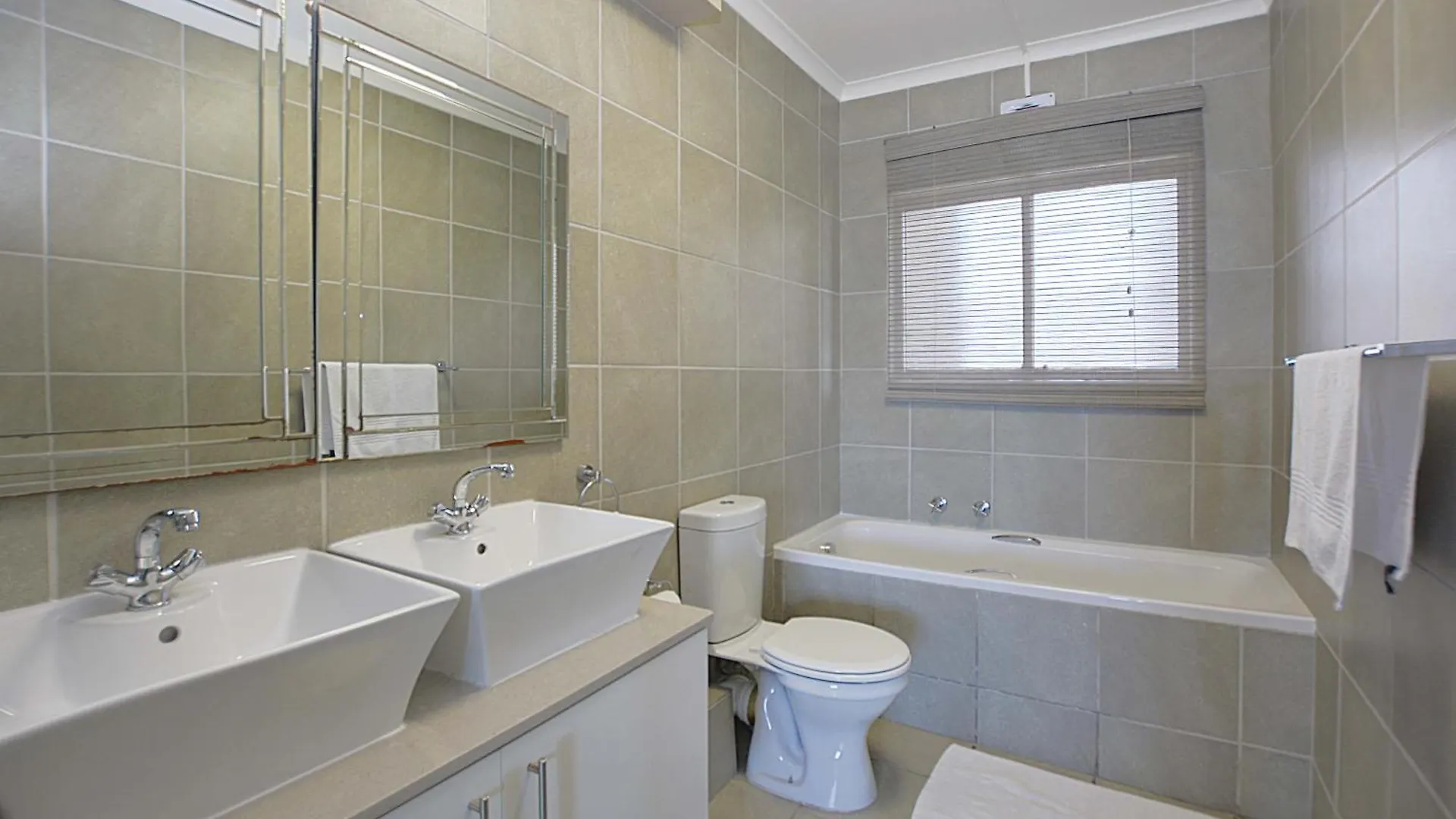 Apartment Beach Daze Bloubergstrand South Africa